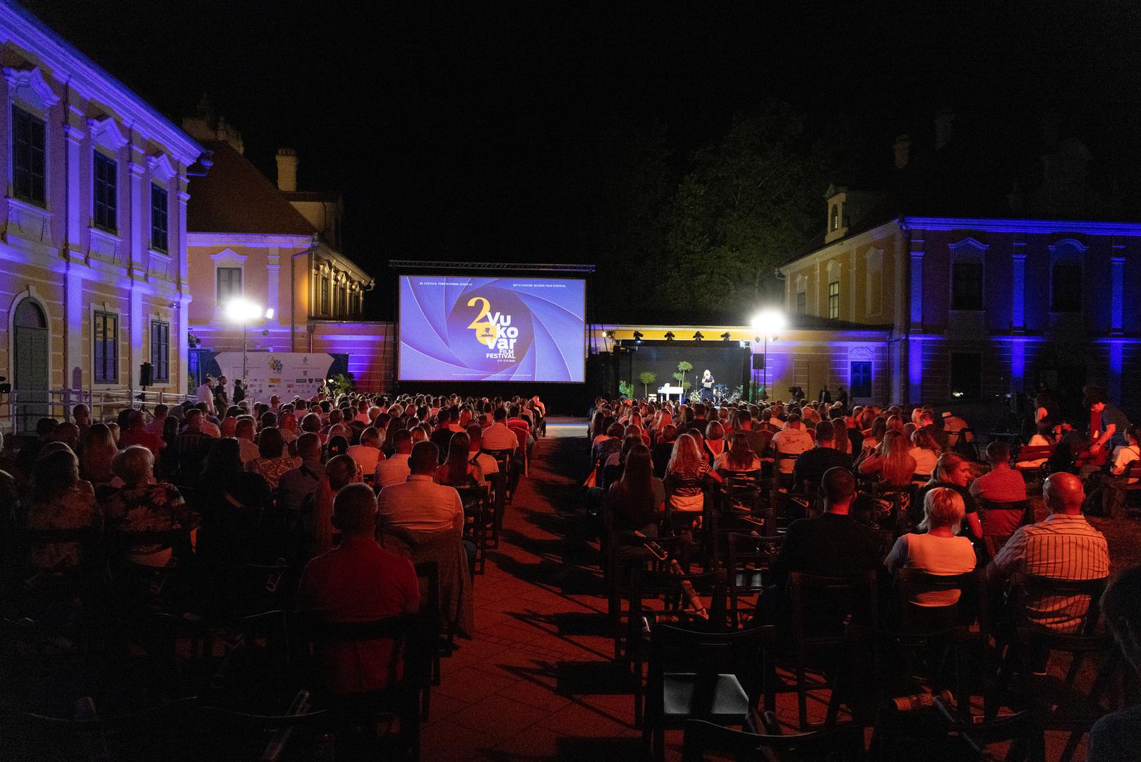U perivoju dvorca Eltz večeras je svečano otvoren 20. Vukovar film festival