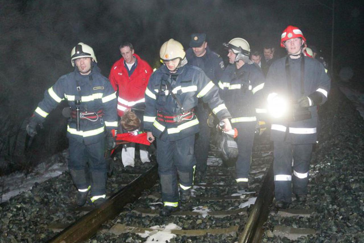 vlak, sudar vlakova, (1)