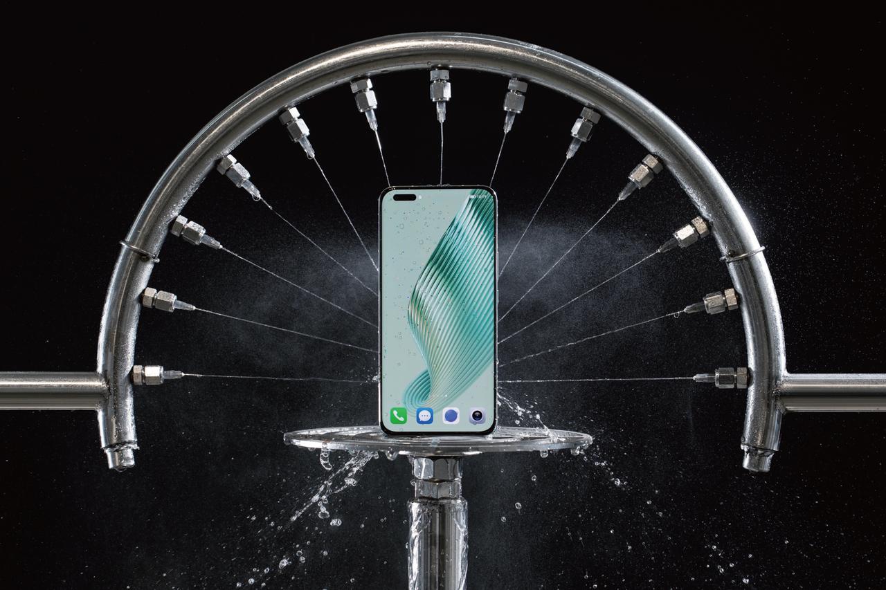 Testiranje izdržljivosti i otpornosti mobitela u Honorovim laboratorijima u Shenzhenu