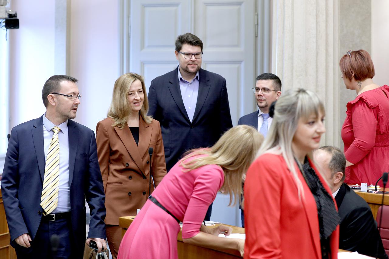 Zagreb: Sabor aktualnim prijepodnevnom započeo novu sjednicu