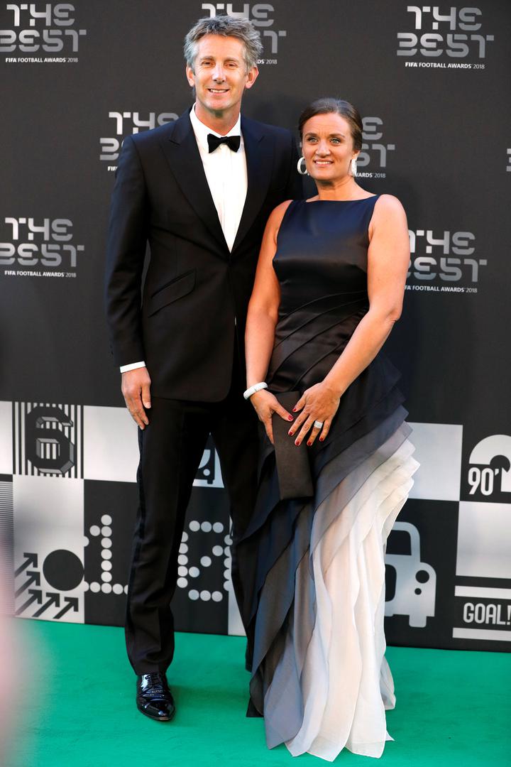 Edwin Van der Sar i njegova supruga Annemarie van Kesteren u braku su od svibnja 2006. godine i slove za jedan od skladnijih parova u  nogometnom svijetu. Kada je Annemarie tri godine nakon vjenčanja imala izljev krvi u mozak, nogometaš je tražio dulji dopust kako bi bio uz suprugu dok se oporavlja.