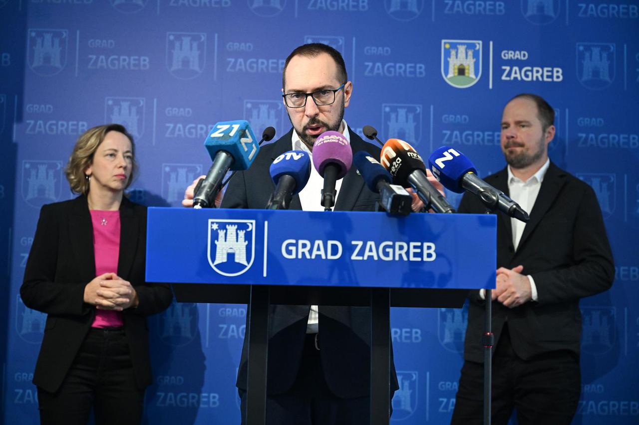 Zagreb: Tomašević sa suradnicima predstavio proračun za 2024.