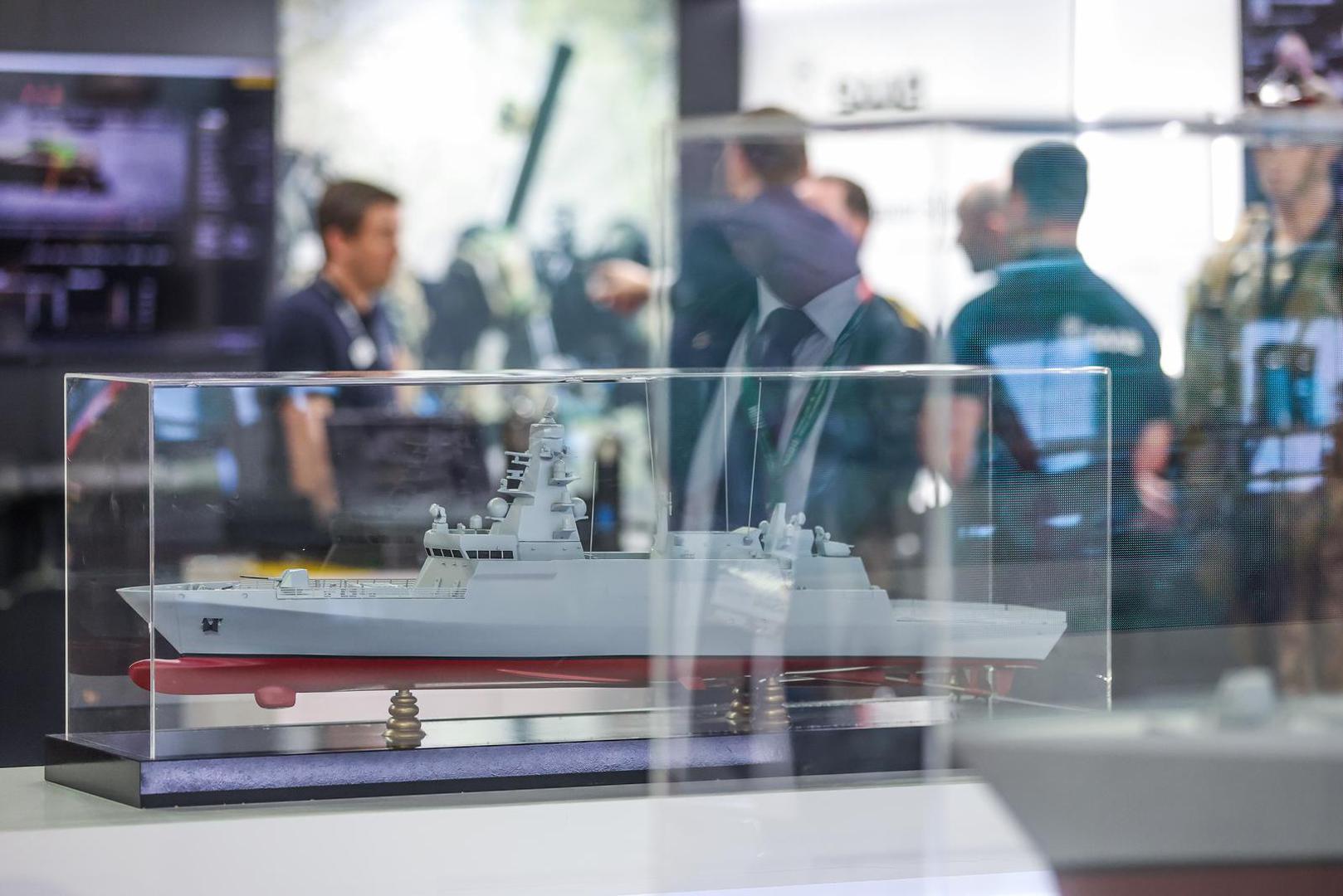 ''Naša je strategija podupirati naše tvrtke koje razvijaju nove tehnologije i nova znanja. Također, želimo postati samoodrživi u nekom ili većem dijelu opreme i naoružanja kojim će se naša vojska koristiti'', poručio je potpredsjednik Vlade, ministar Anušić.