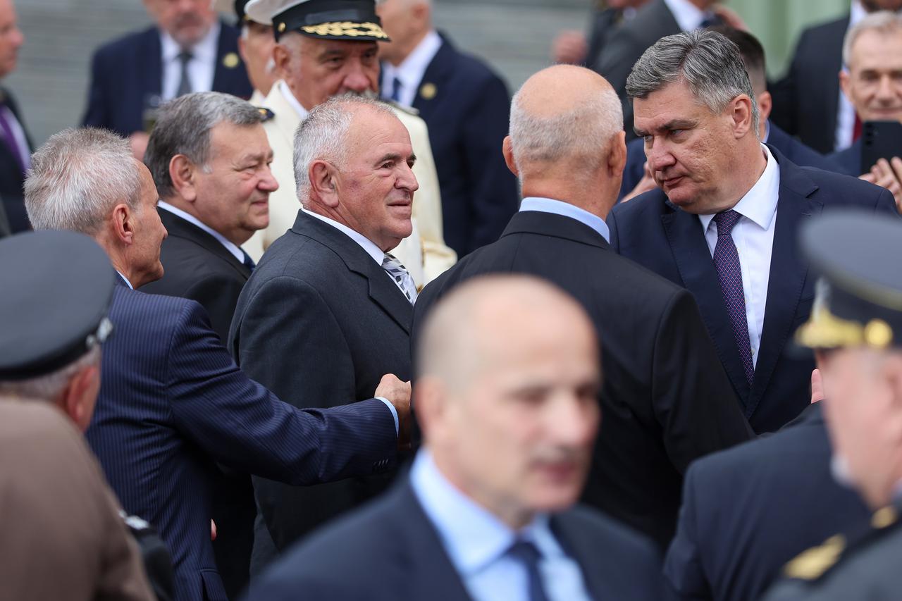 Predsjednik Milanović upriličio svečani prijam u prigodi obilježavanja 34. obljetnice ustrojavanja Hrvatske vojske
