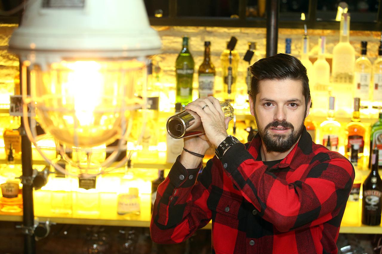 12.11.2016., Zagreb - Andrija Pirnat, vlasnik Swanky Mint hostela. Photo: Goran Stanzl/PIXSELL