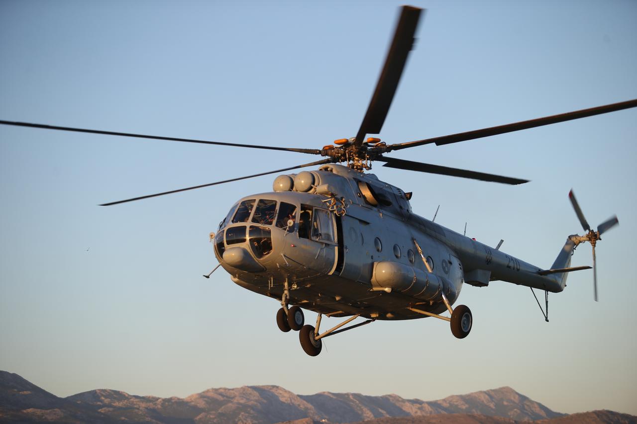 Helikopter Mi-8