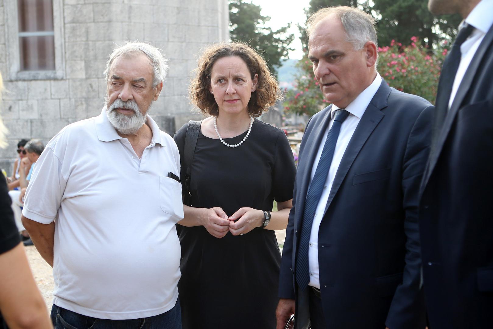 Na posljednjem ispraćaju bila je i ministrica kulture Nina Obuljen Koržinek.