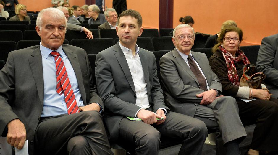 Skup Bratoljub Klaić