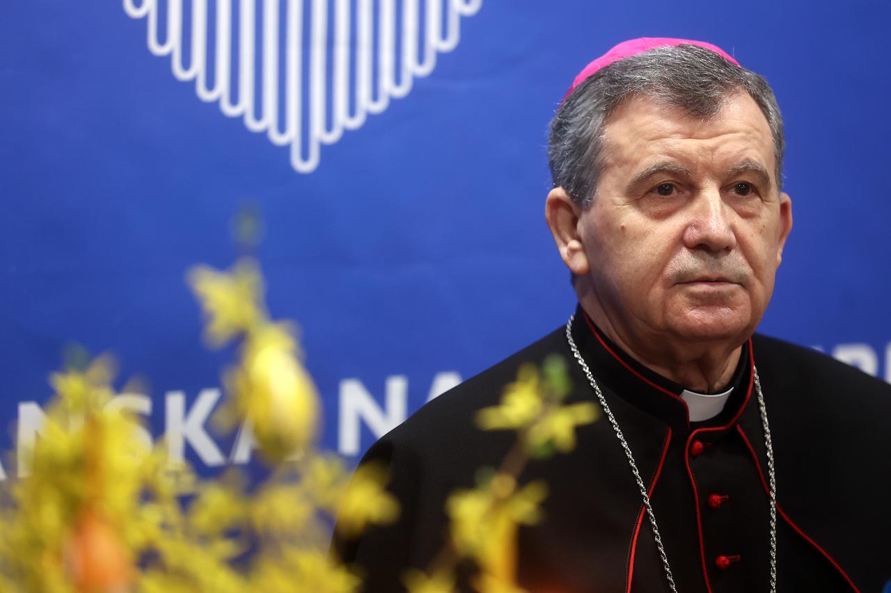 Sarajevo: Nadbiskup Tomo Vukšić uputio vjernicima uskrsnu poruku