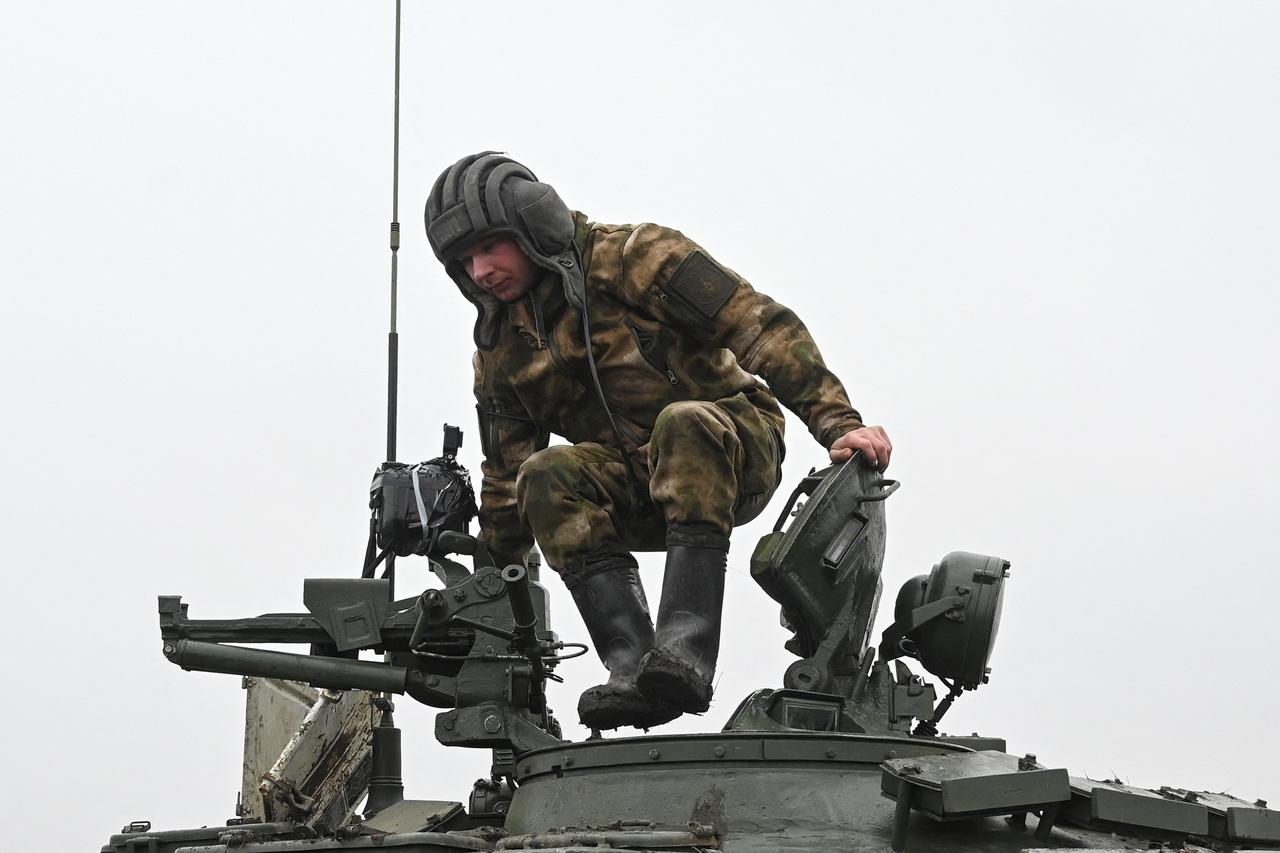 Russian soldiers undergo military training in Krasnodar region