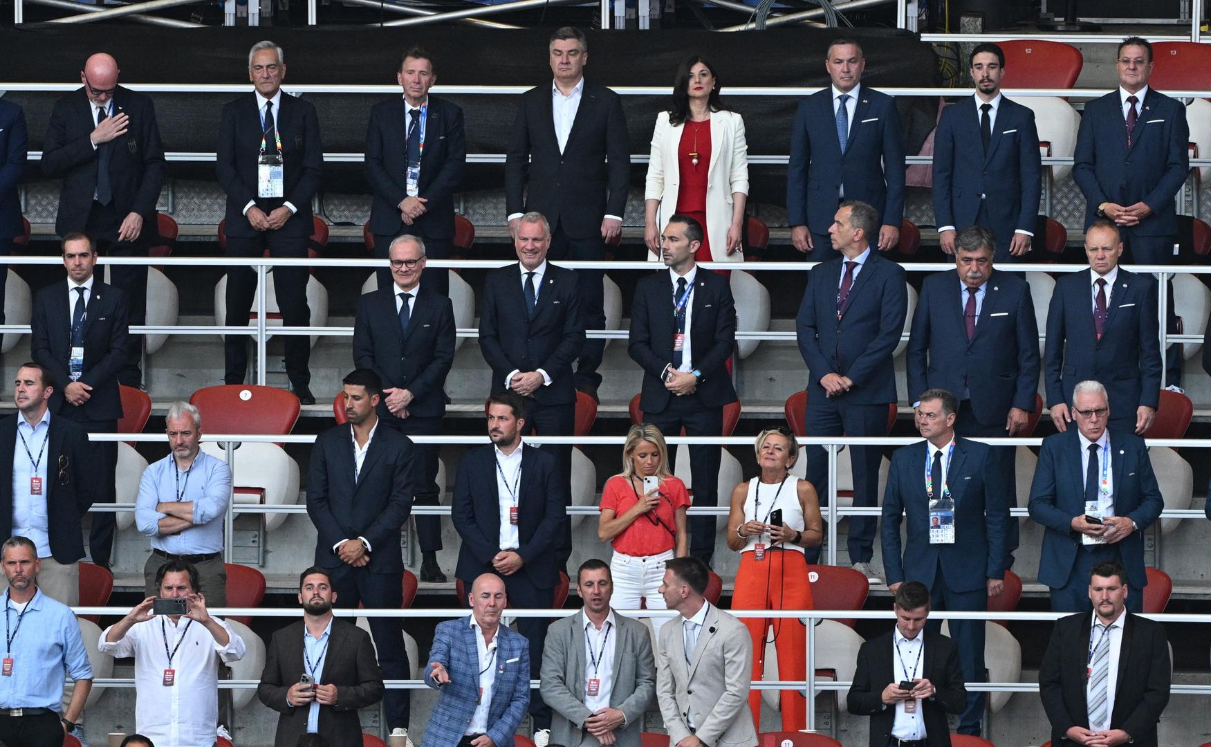 On je izabranike Zlatka Dalića gledao u društvu svoje bolje polovice, prve dame Hrvatske Sanje Musić Milanović.