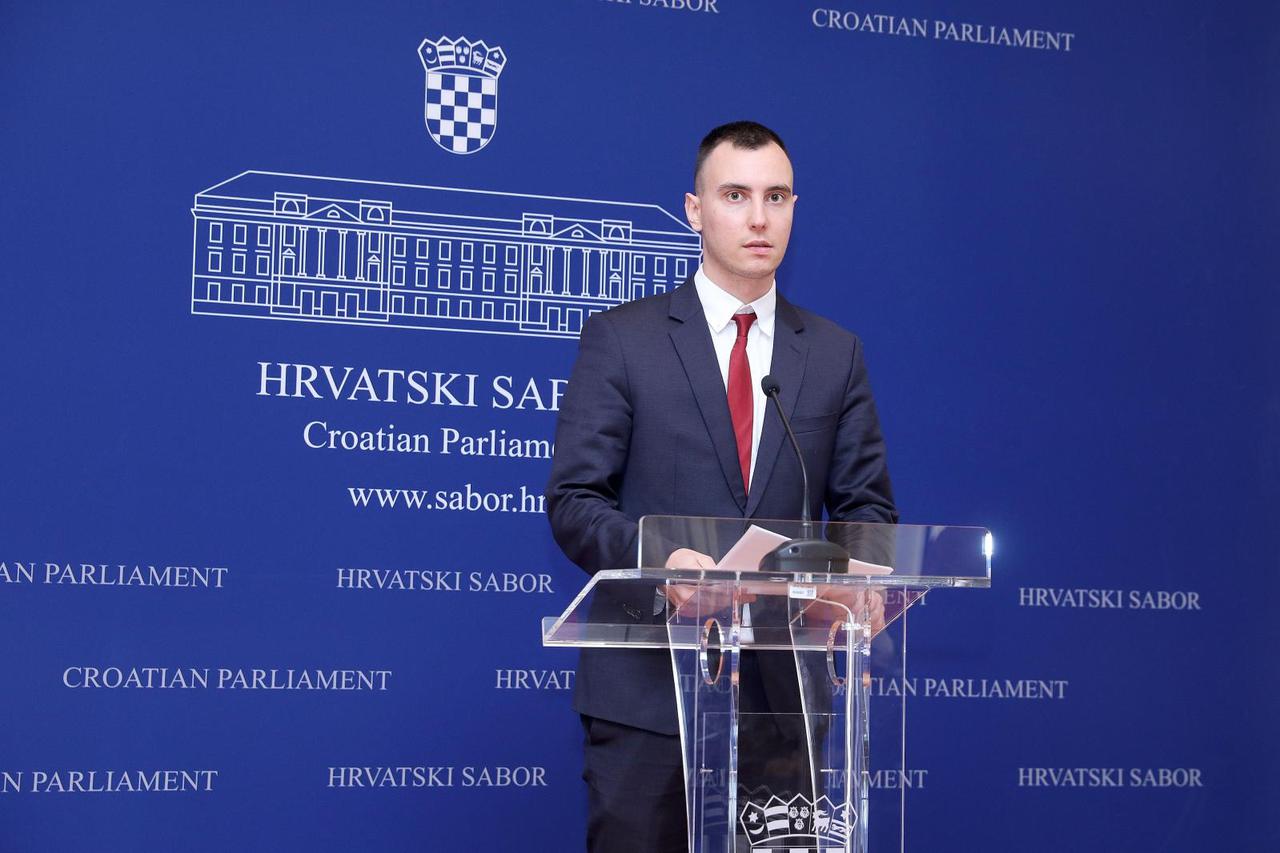 Zagreb: Klub zastupnika Nezavisne liste mladih održao konferenciju za medije