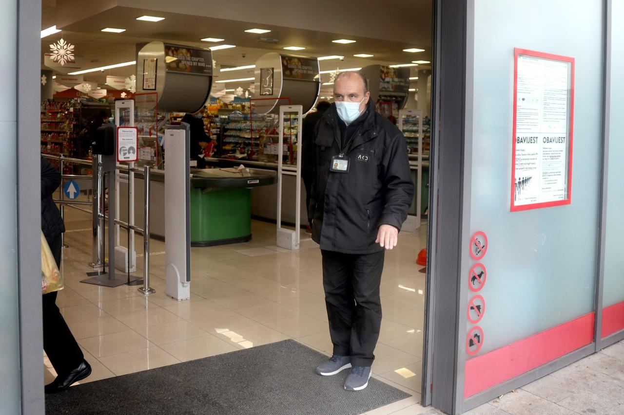 Šibenik: Nove mjere u trgovinama nastupile na snagu