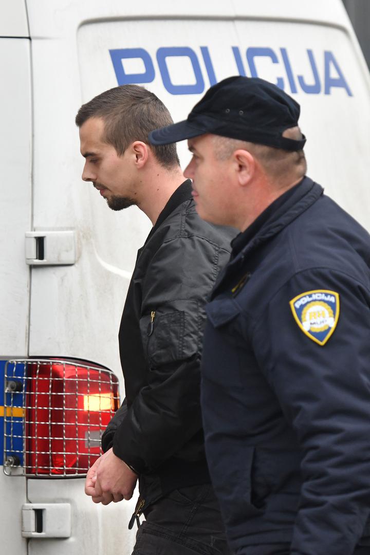 Protiv osumnjičenog 28-godišnjaka koji je uhićen danas u jutarnjim satima zbog počinjenja kaznenog djela ubojstva iz članka 110. Kaznenog zakona, bit će podnijeta kaznena prijava nadležnom županijskom državnom odvjetništvu te će u zakonskom roku biti predan pritvorskom nadzorniku Policijske uprave međimurske.