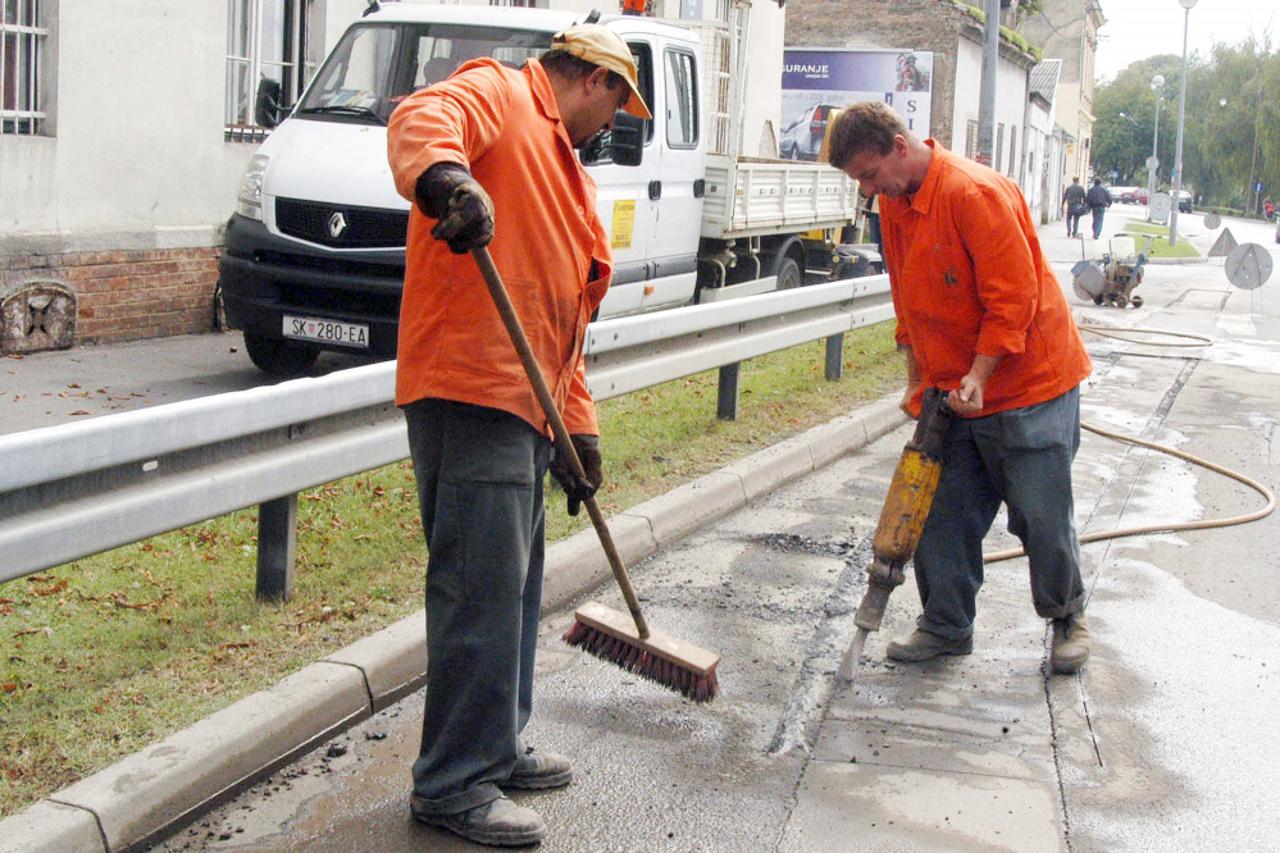 U tvrtki radi oko 200 ljudi, za koje se ne zna što će biti nakon dolaska privatnika 