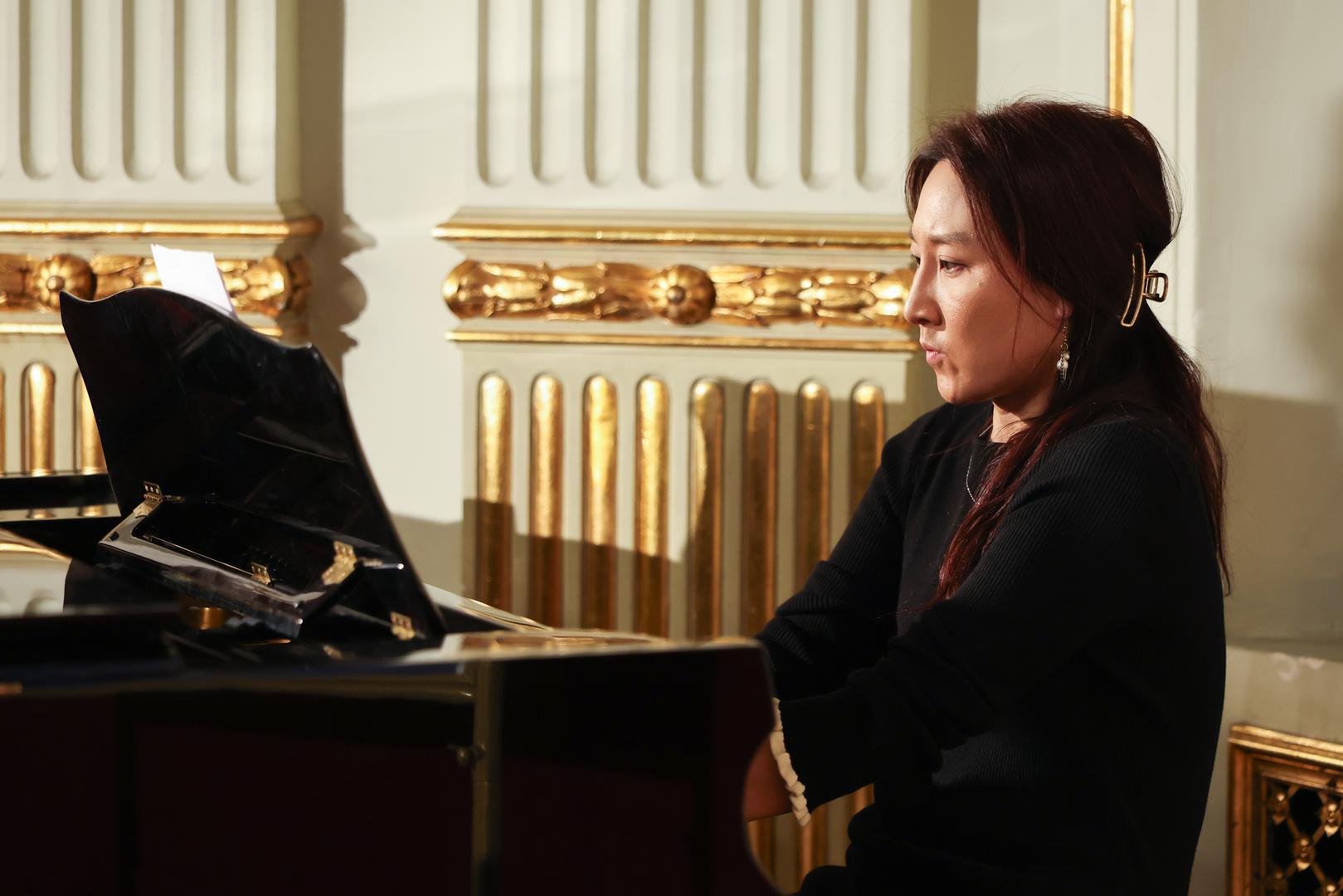 Sama promocija započela je glazbenom točkom sopranistice Hane Ilčić i pijanistice Hui-Won Lee 