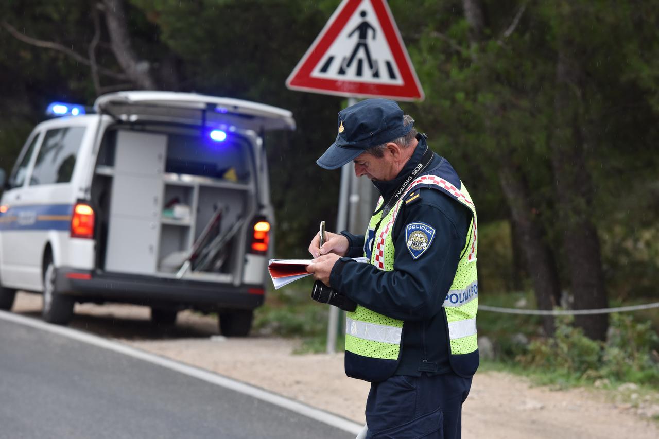 Policija