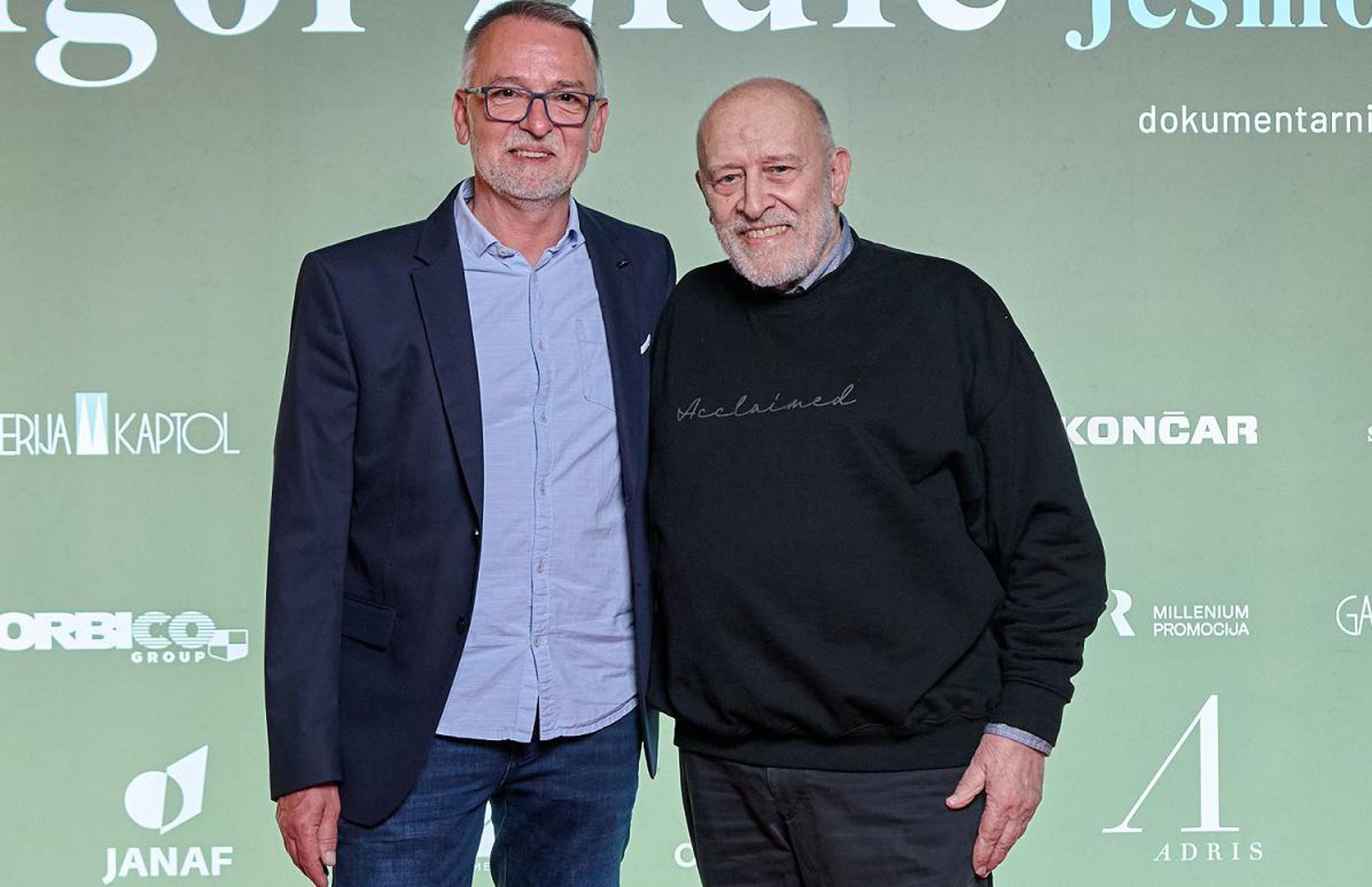 Film prati Zidića u razdoblju stvaralačkog vrhunca i svojevrsnog životnog rezimiranja. Nakon dovršetka monumentalne monografije o slikaru Vlahi Bukovcu, Zidić gotovo bez predaha započinje rad na novom djelu, monografiji o Emanuelu Vidoviću. Upravo taj proces – između stvaranja, promišljanja i osobnih refleksija – postaje okosnica dokumentarca koji se ne bavi samo rezultatima, nego se fokusira na proces stvaranja. Na slici Tomislav Žaja i Igor Zidić
