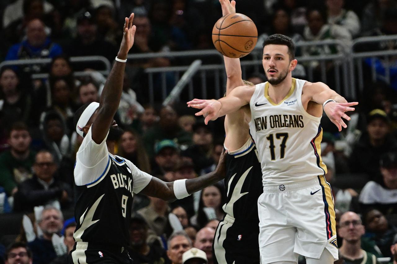 NBA: New Orleans Pelicans at Milwaukee Bucks