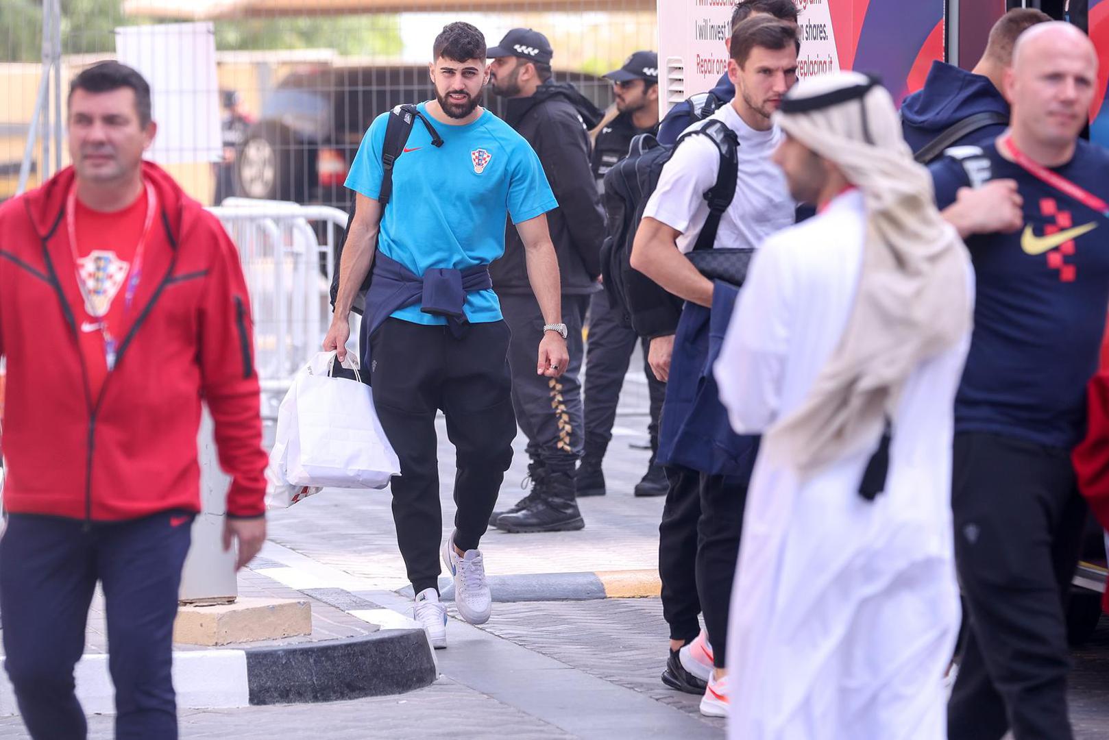18.12.2022., Doha, Katar - Hrvatska nogometna reprezentacija otputovala je iz hotela Hilton Doha prema zracnoj luci, nakon jucerasnjeg osvajanja broncane medalje u utakmici protiv Maroka, na Svjetskom nogometnom prvenstvu Katar 2022. Photo: Igor Kralj/PIXSELL