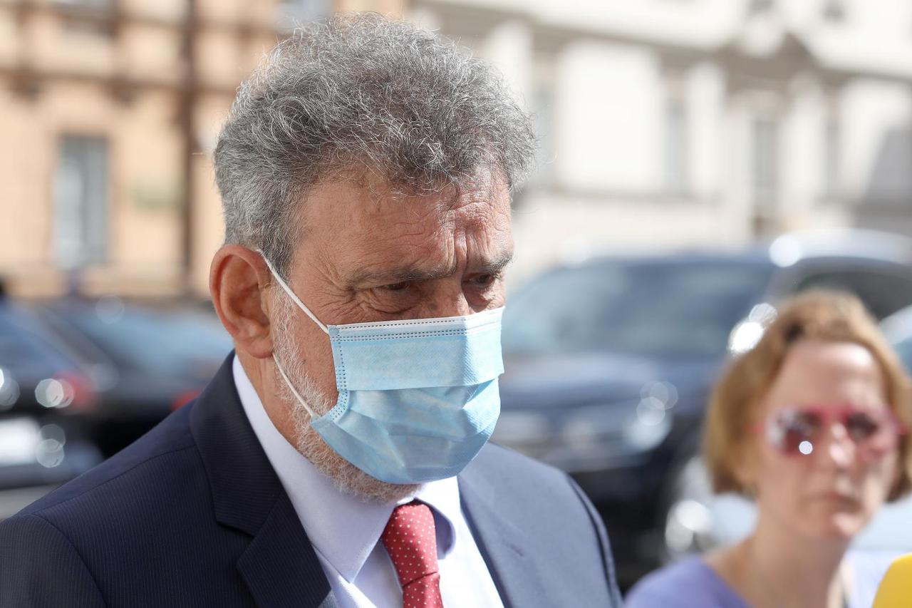 Zagreb: Dolazak ministara i obraćanje medijima prije sjednice Užeg kabineta Vlade