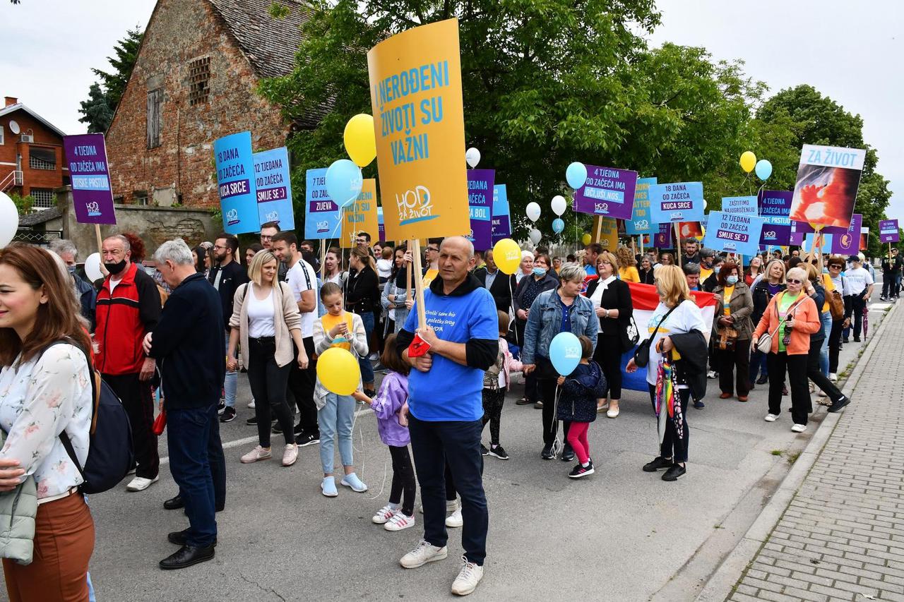 Slavonski Brod: Održan 6. nacionalni Hod za život, obitelj i Hrvatsku