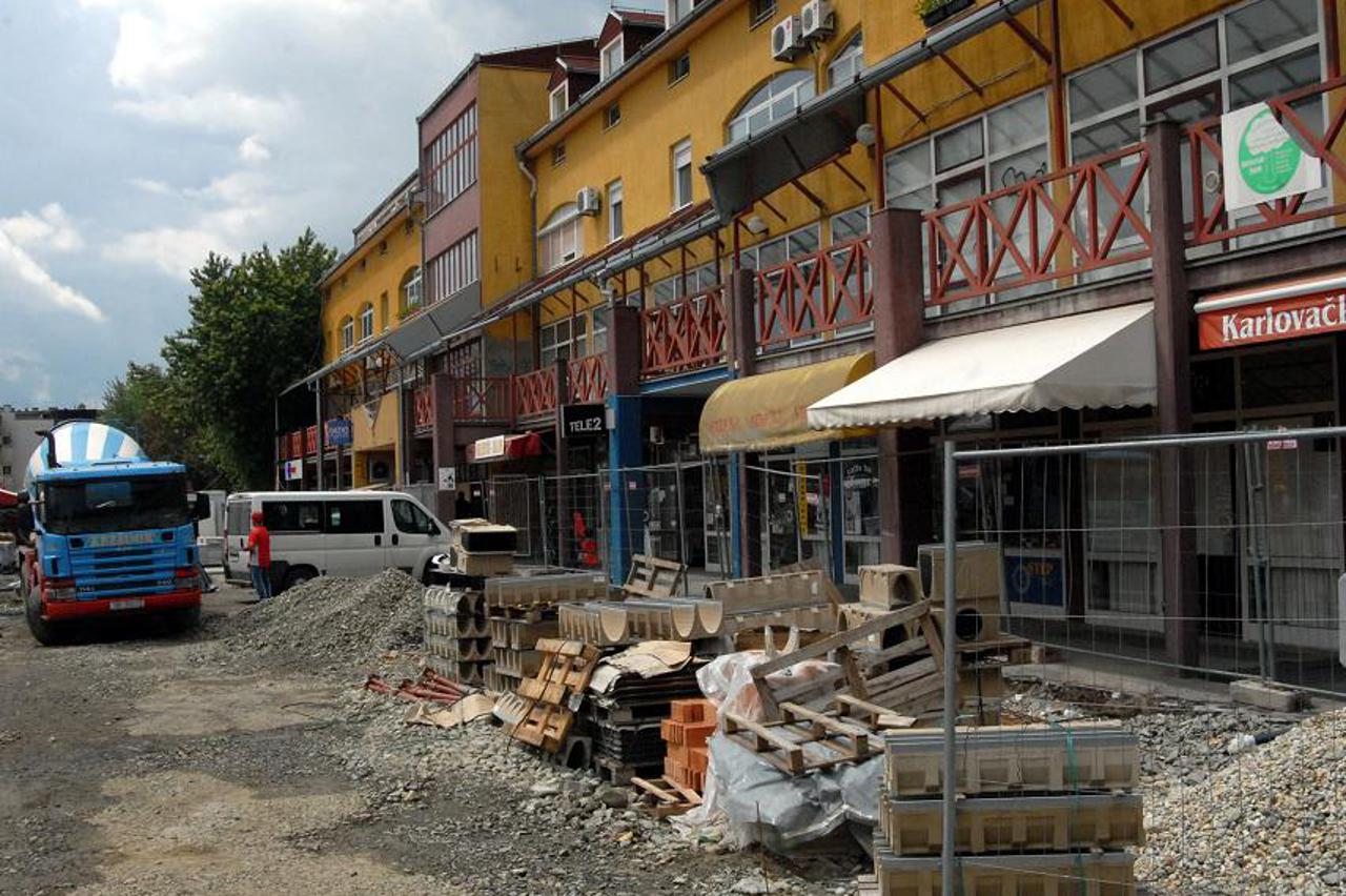 Slavonski Brod tržnica