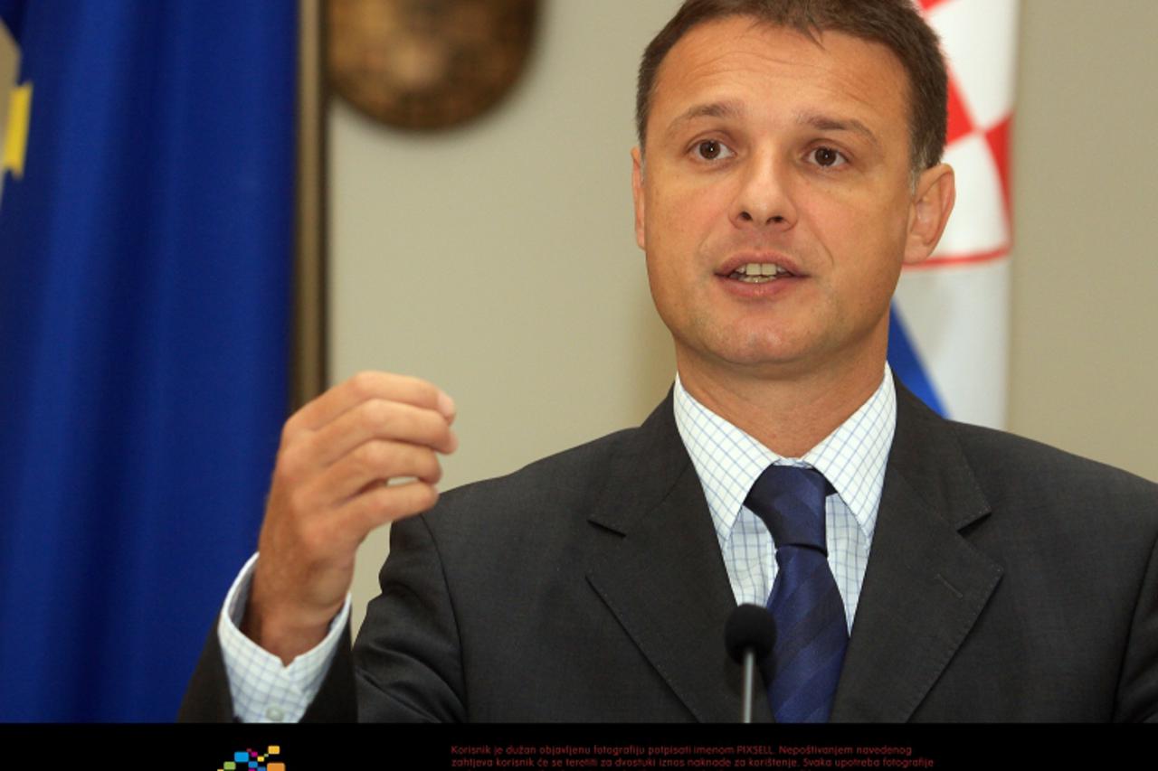 '20.09.2011., Zagreb - Goran Jandrokovic, ministar vanjskih poslova RH, u prostorijama MVP-a odrzao konferenciju za medije  .   Photo: Zarko Basic/PIXSELL'