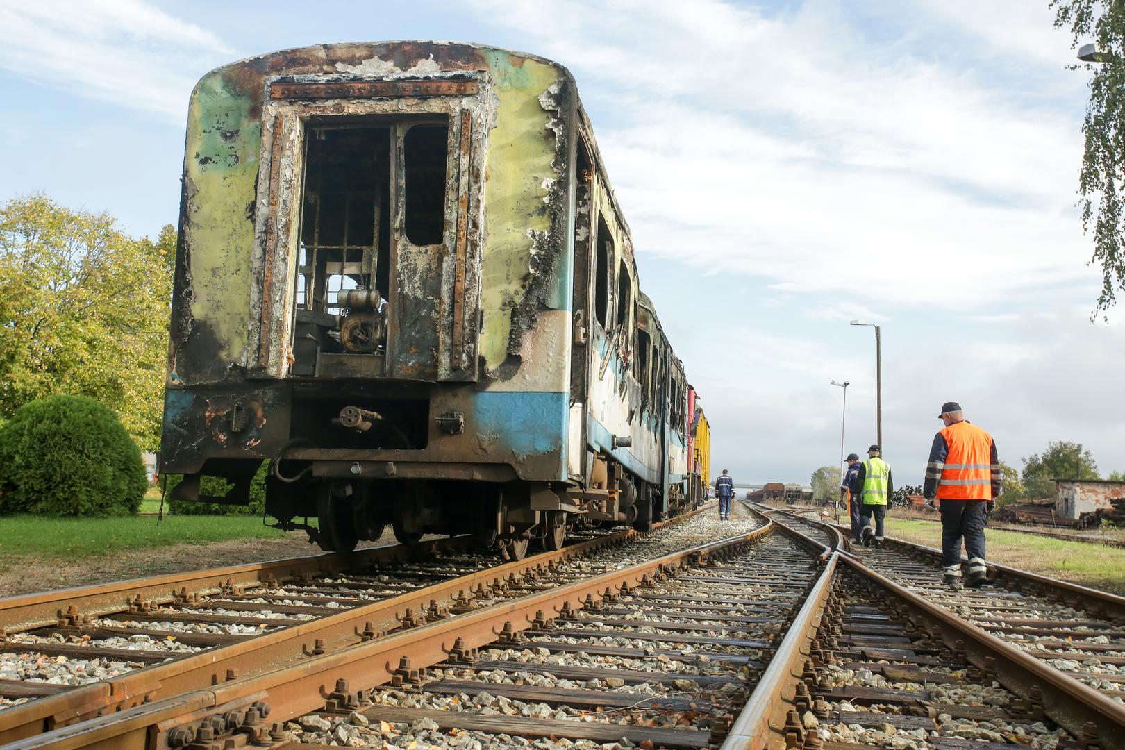 17.10.2020., Nasice - Sinoc oko 21 sat zapalio se putnicki vlak na relaciji Osijek - Virovitica. Nastradalih nema a ocevid je u tjeku. Photo: Dubravka Petric/PIXSELL
