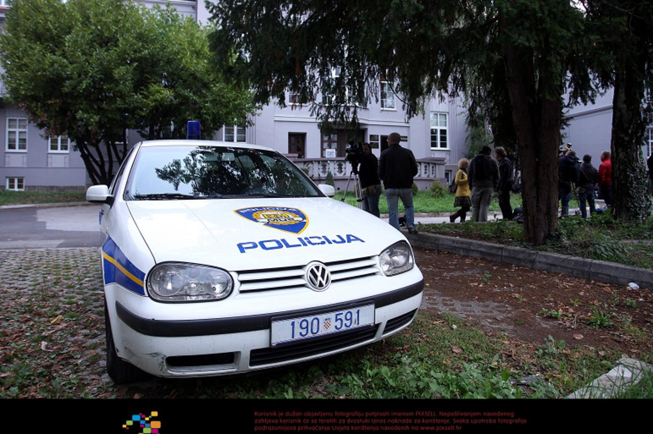 '10.10.2012., Zagreb - USKOK i policija pretrazili su i uhitili nekoliko studenata, asistenata i profesora na Zavodu za anatomiju Medicinskog fakulteta u Zagrebu.  Photo: Goran Stanzl/PIXSELL'