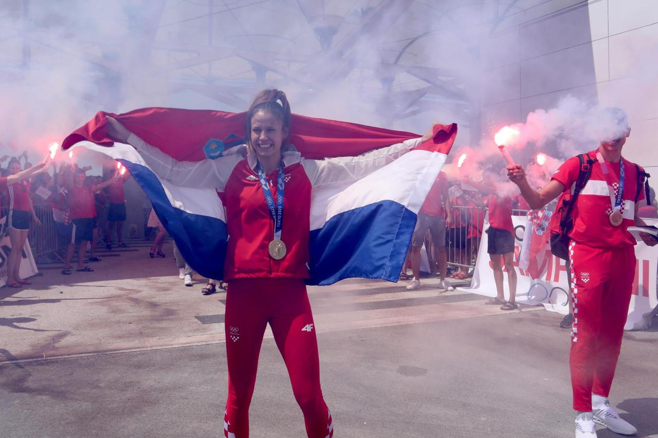 Split: Doček olimpijaca  Matee Jelić i Tonija Kanaeta u zračnoj luci