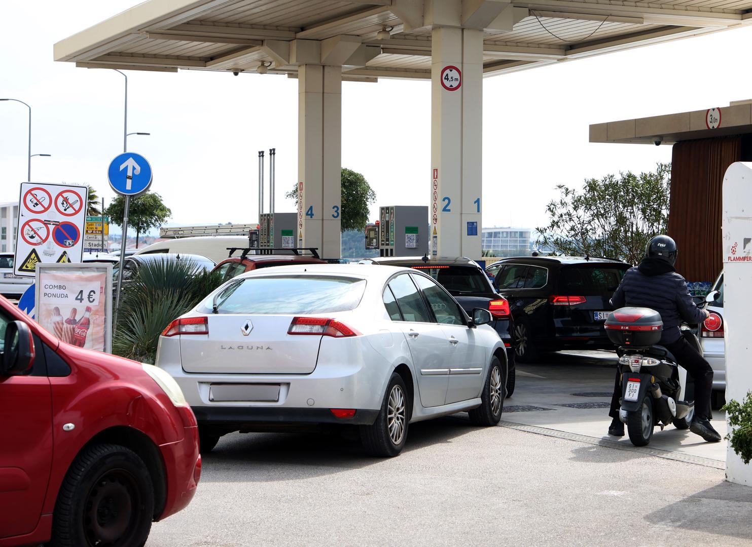 Rast se već prelijeva na benzinske postaje