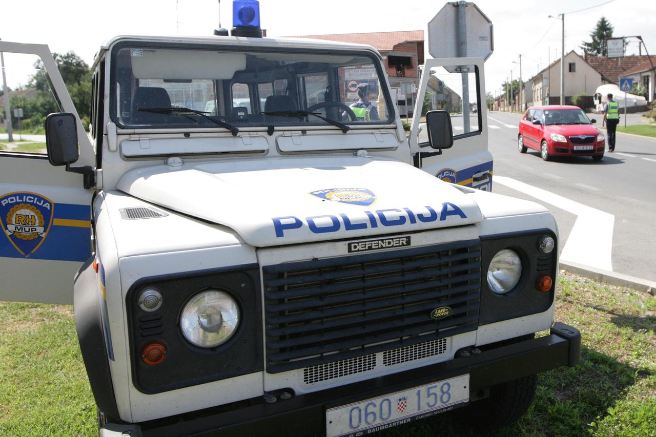 Policija