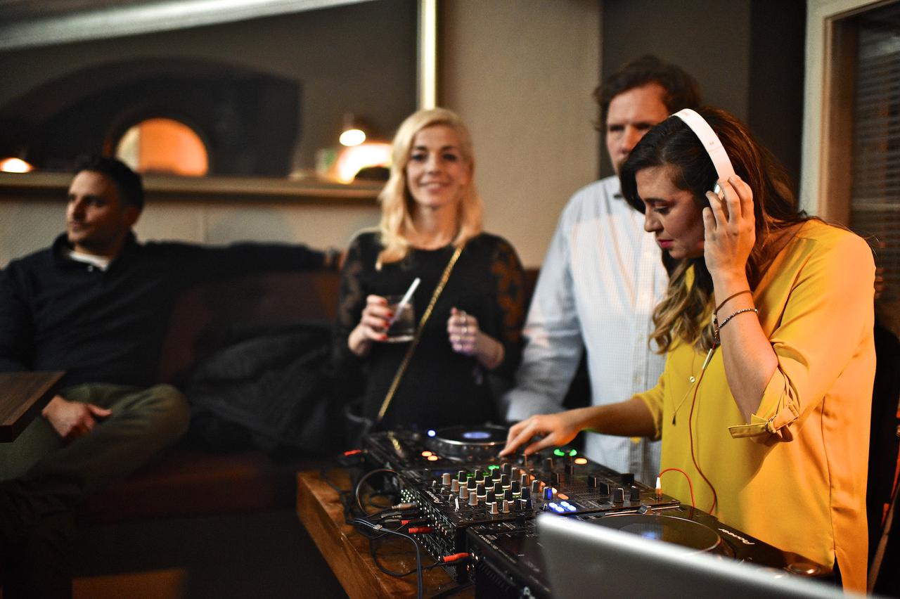 Refined Cocktail Bar