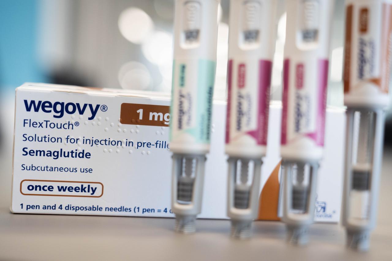Ads for online pharmacy banned