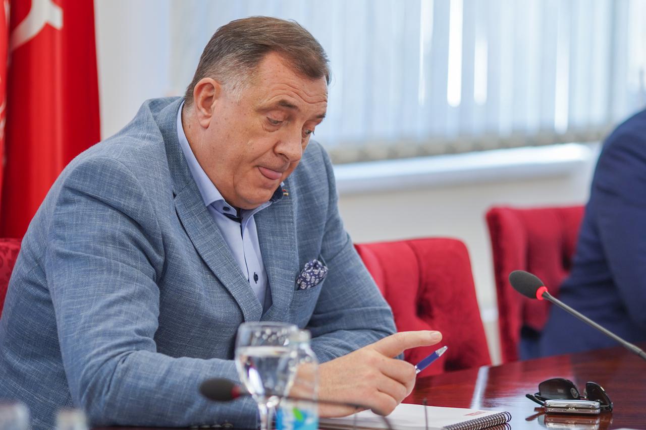 Dodik: Schmidt zbog Rezolucije NS RS neće biti visoki predstavnik