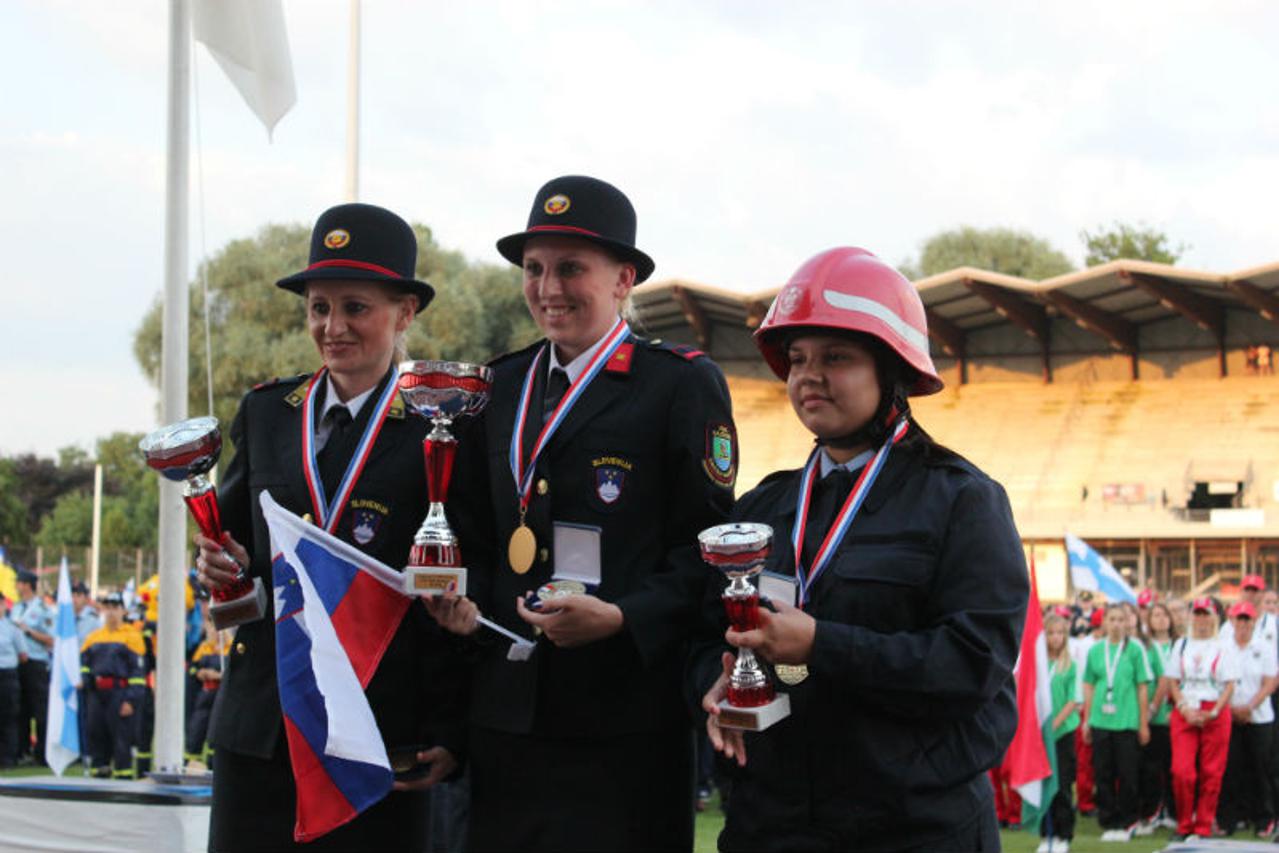 Pripadnici Hrvatske vatrogasne zajednice na natjecanju u Francuskoj (1)