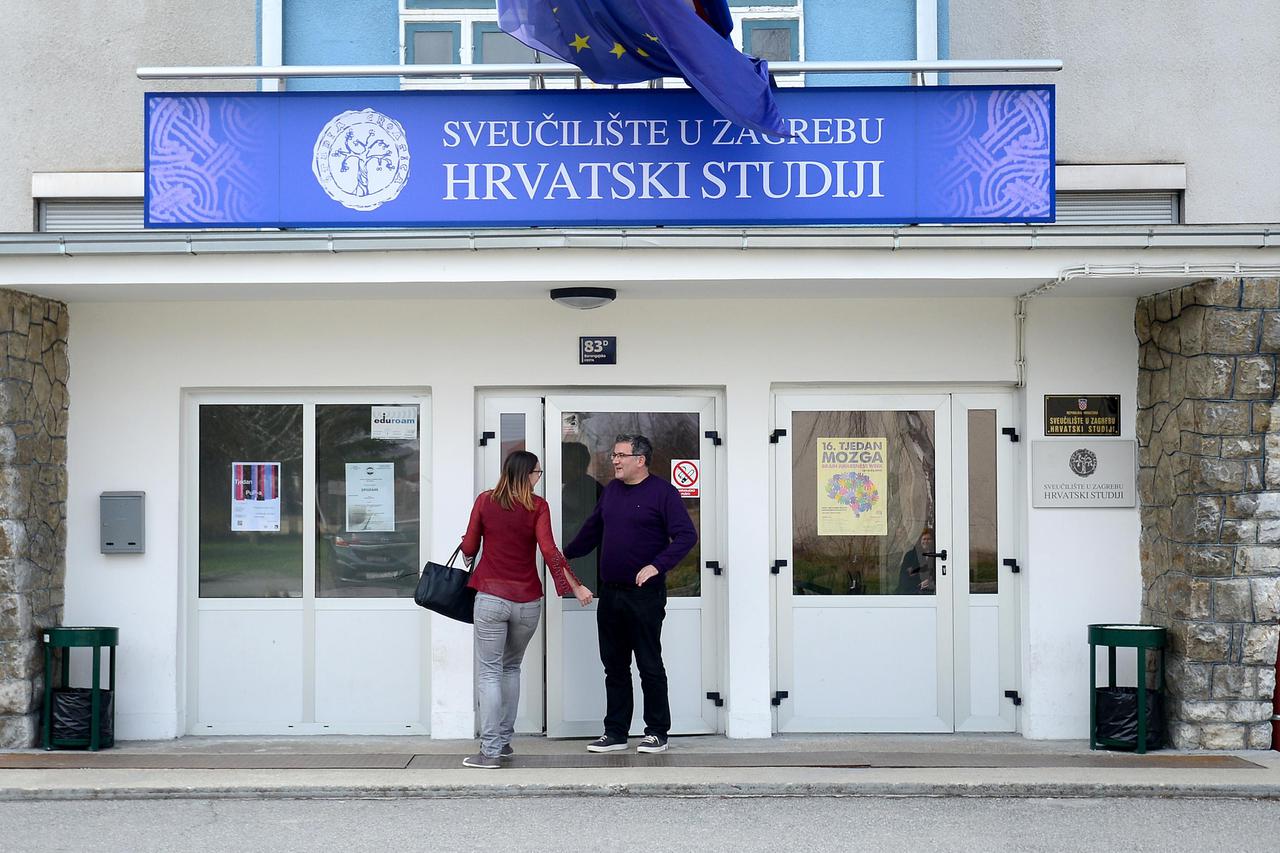 15.03.2017. , Zagreb - Senat Sveucilista u Zagrebu odlucio je da su upisne kvote za studij filozofije na Hrvatskim studijima smanjene na 0 studenata sto znaci da se od sljedece akademske godine na HS-u studenti vise nece upisivati na filozofiju.  Photo: M