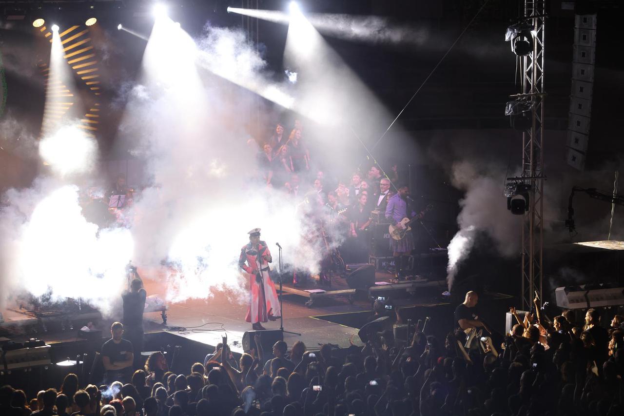 Zagreb: Let 3 nastupio je na Šalati