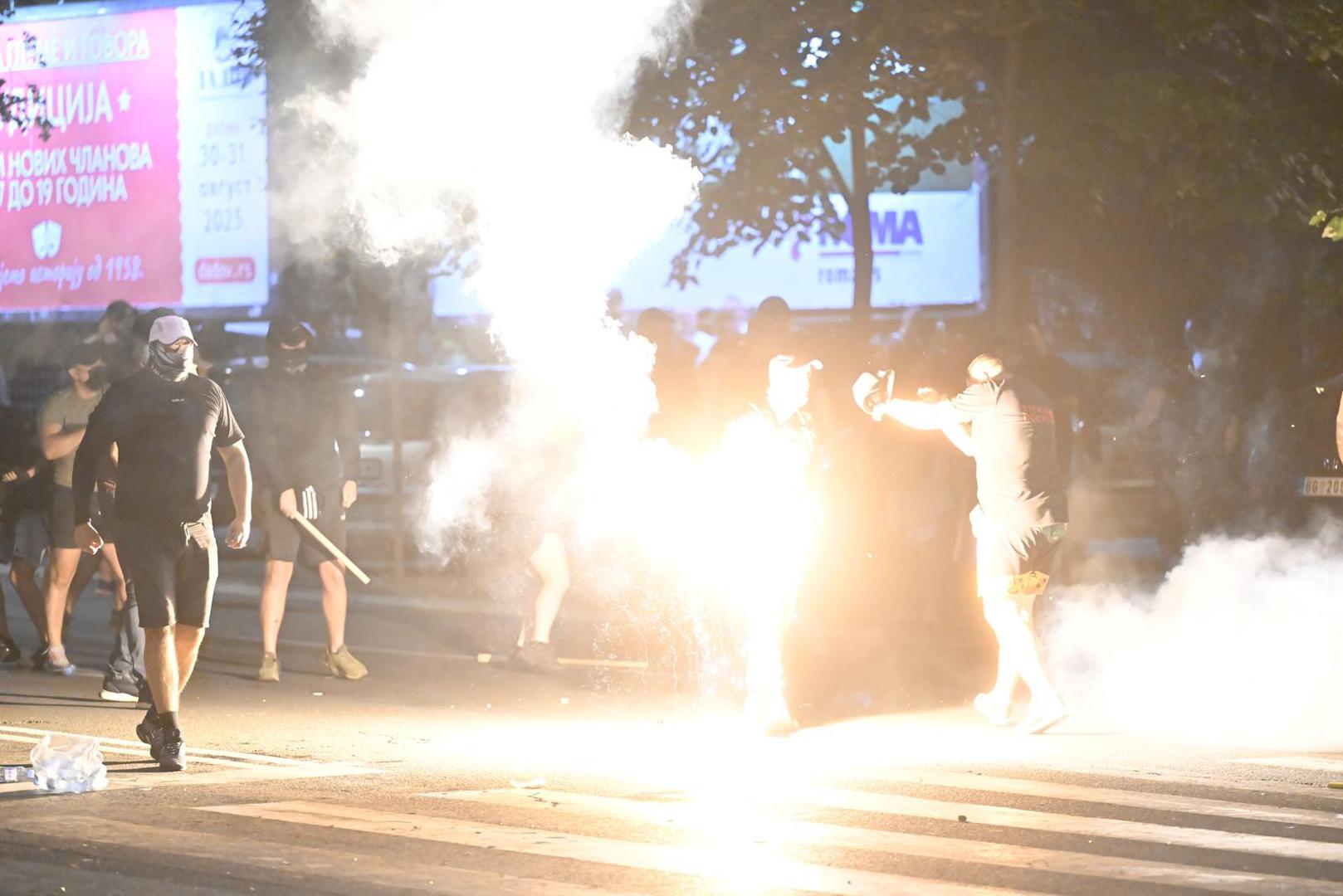 14, August, 2025, Beograd - Protest of citizens and students in down town of Belgrade. Confrontation with the police. Photo: M. M./ATAImages14, avgust, 2025, Beograd - Protest gradjana i studenata u Beogradu. Sukob sa policijom. Photo: M. M./ATAImages Photo: M.M./ATAImages/PIXSELL