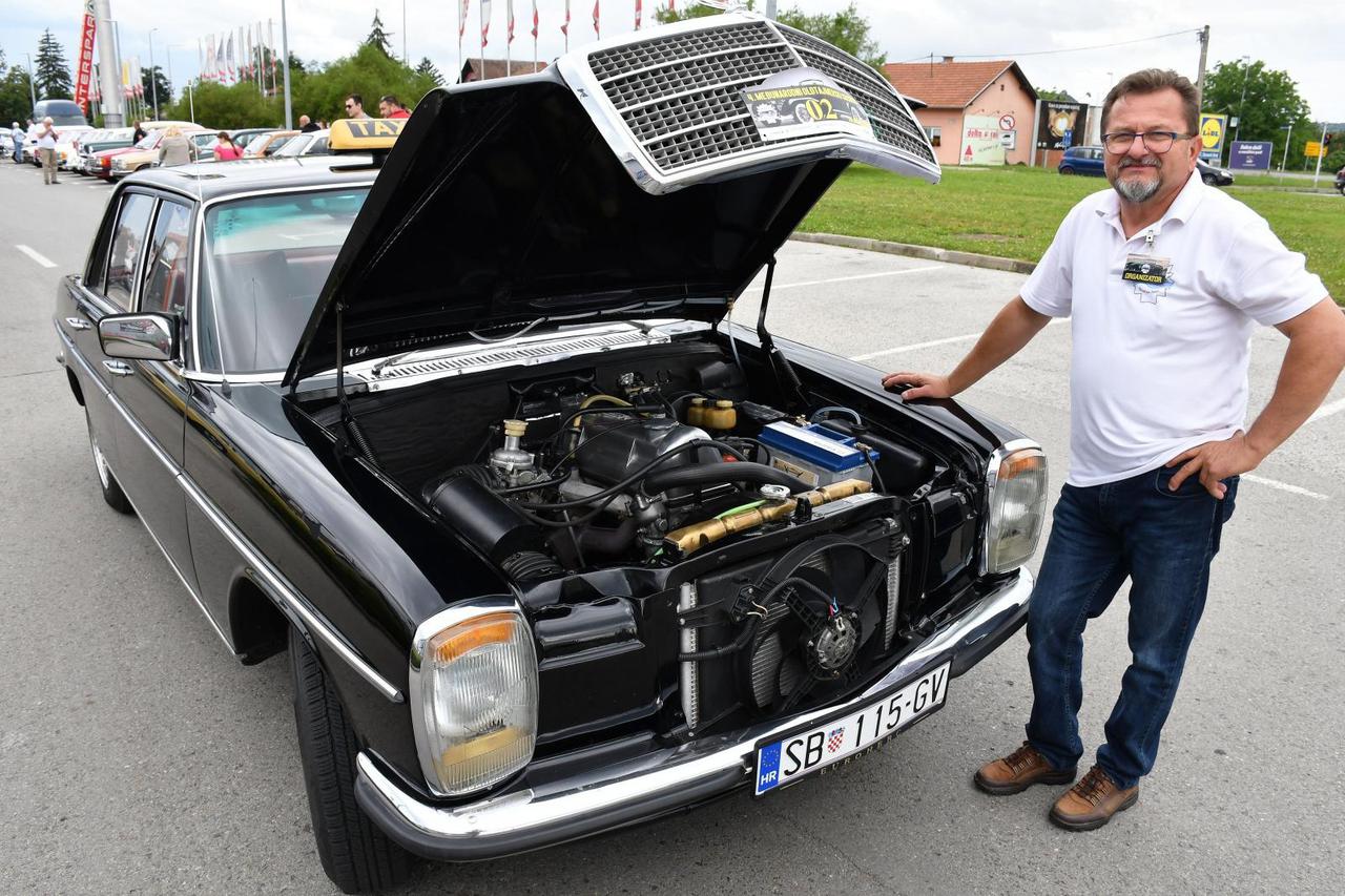 Slavonski Brod: Četvrti međunarodni susret oldtajmera