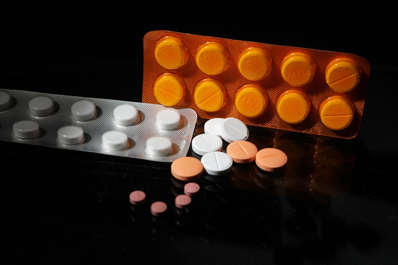 Voza?i stružu led sa svojih limenih ljubimaca