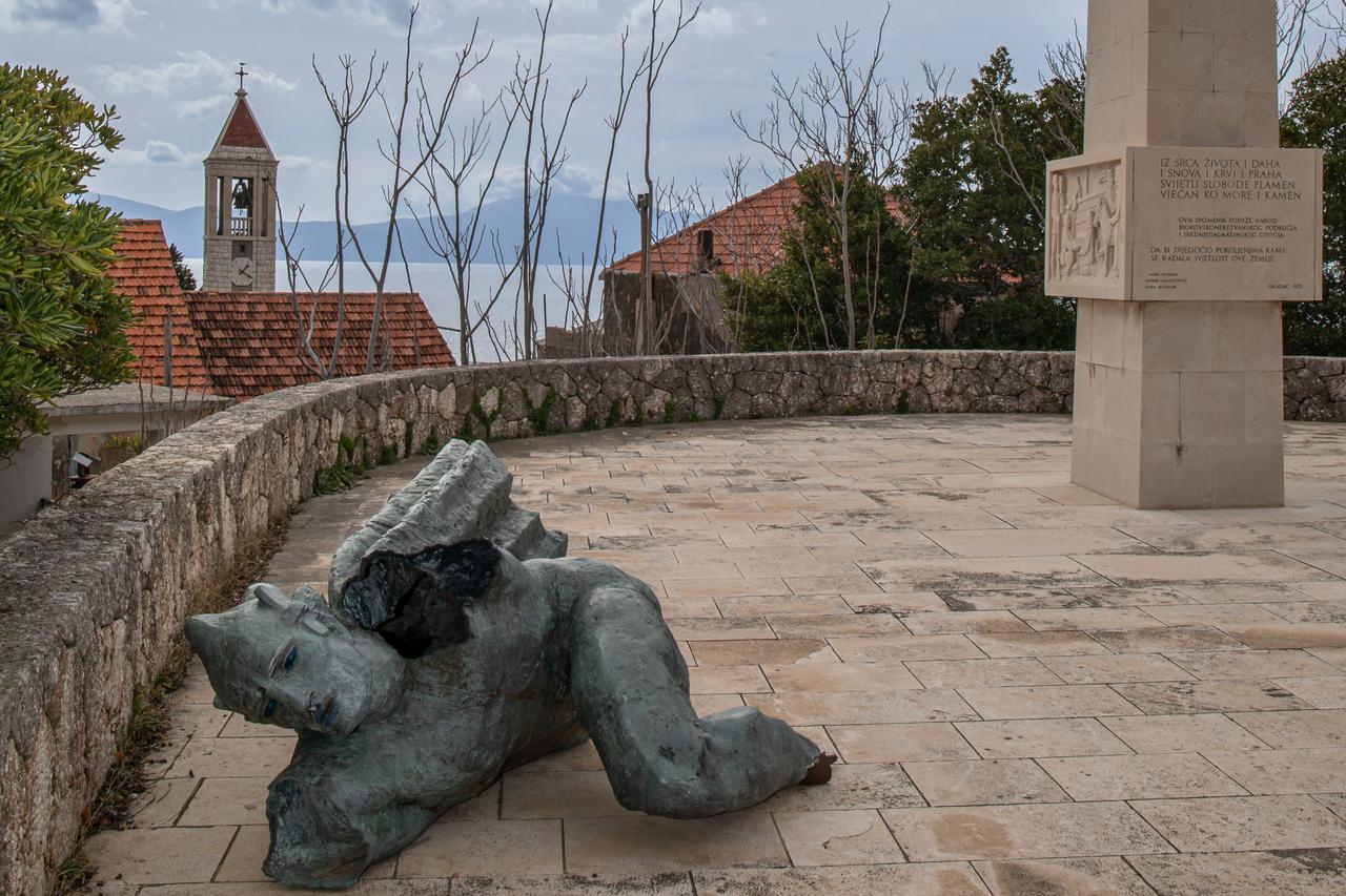 Spomenik Sloboda