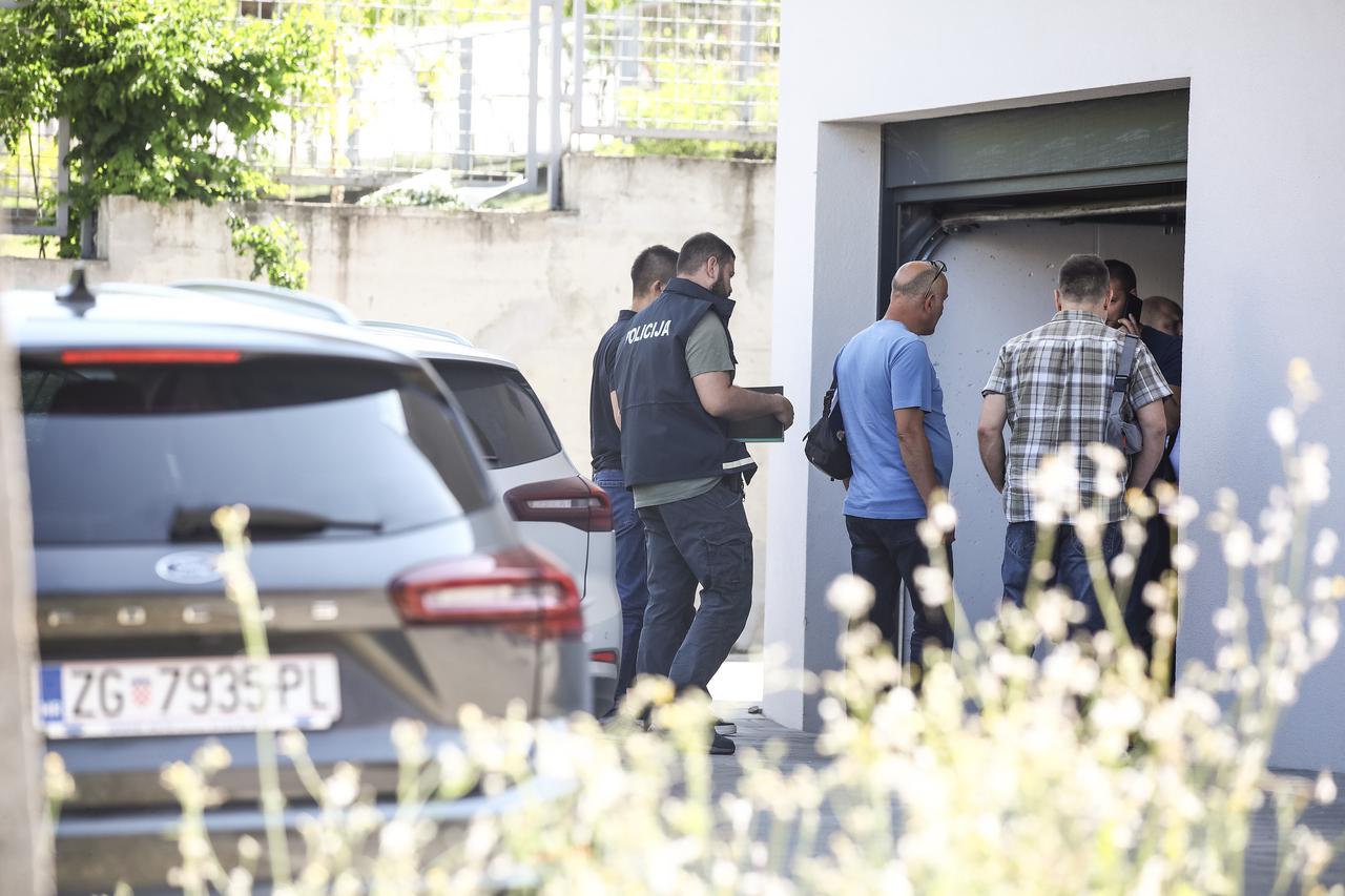 Zagreb: Policijski očevid još uvijek traje gdje su sinoć u ulici Črna voda ubijeni muškarac i žena