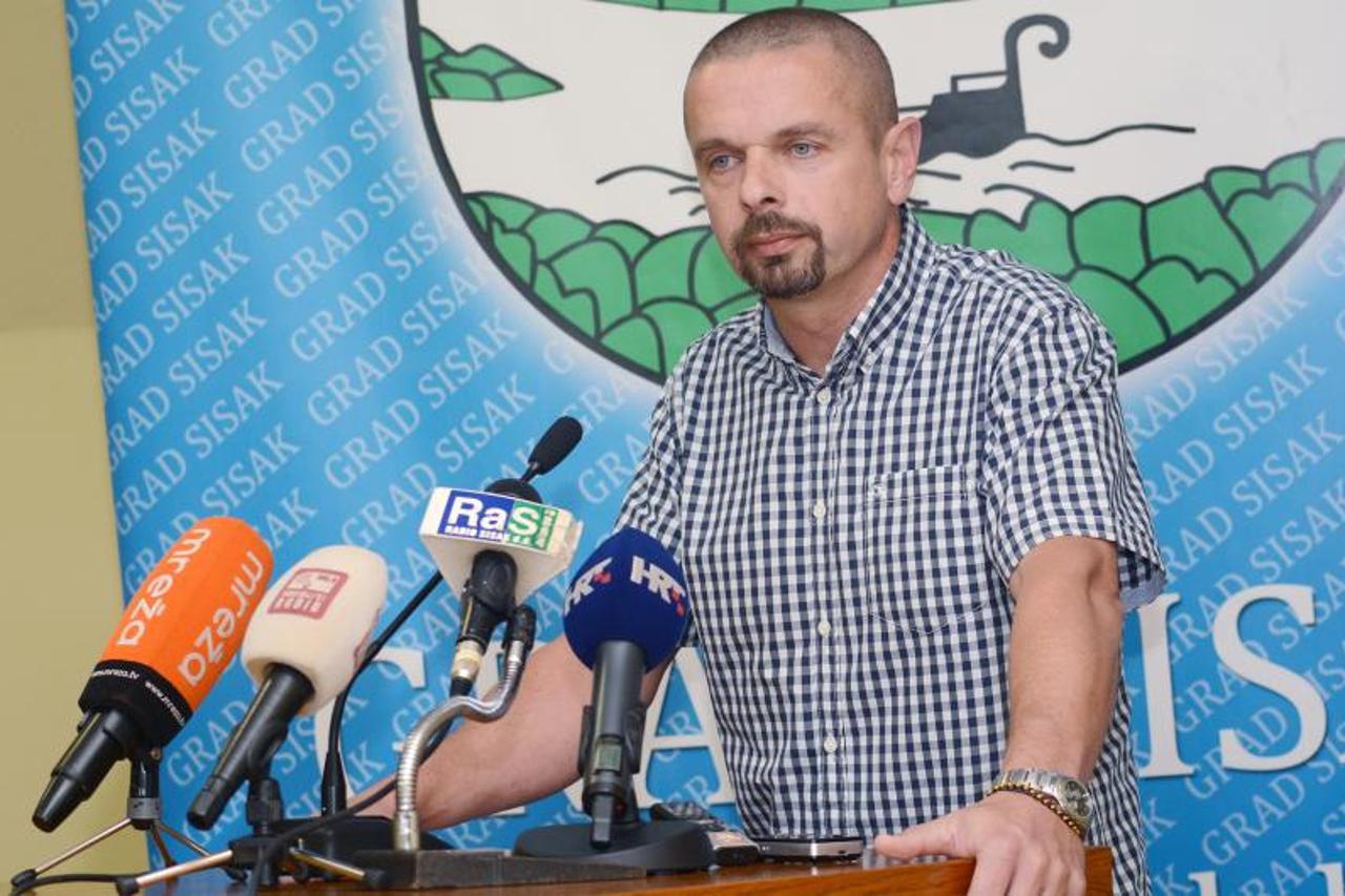 Ina,Sisak,vijećnica