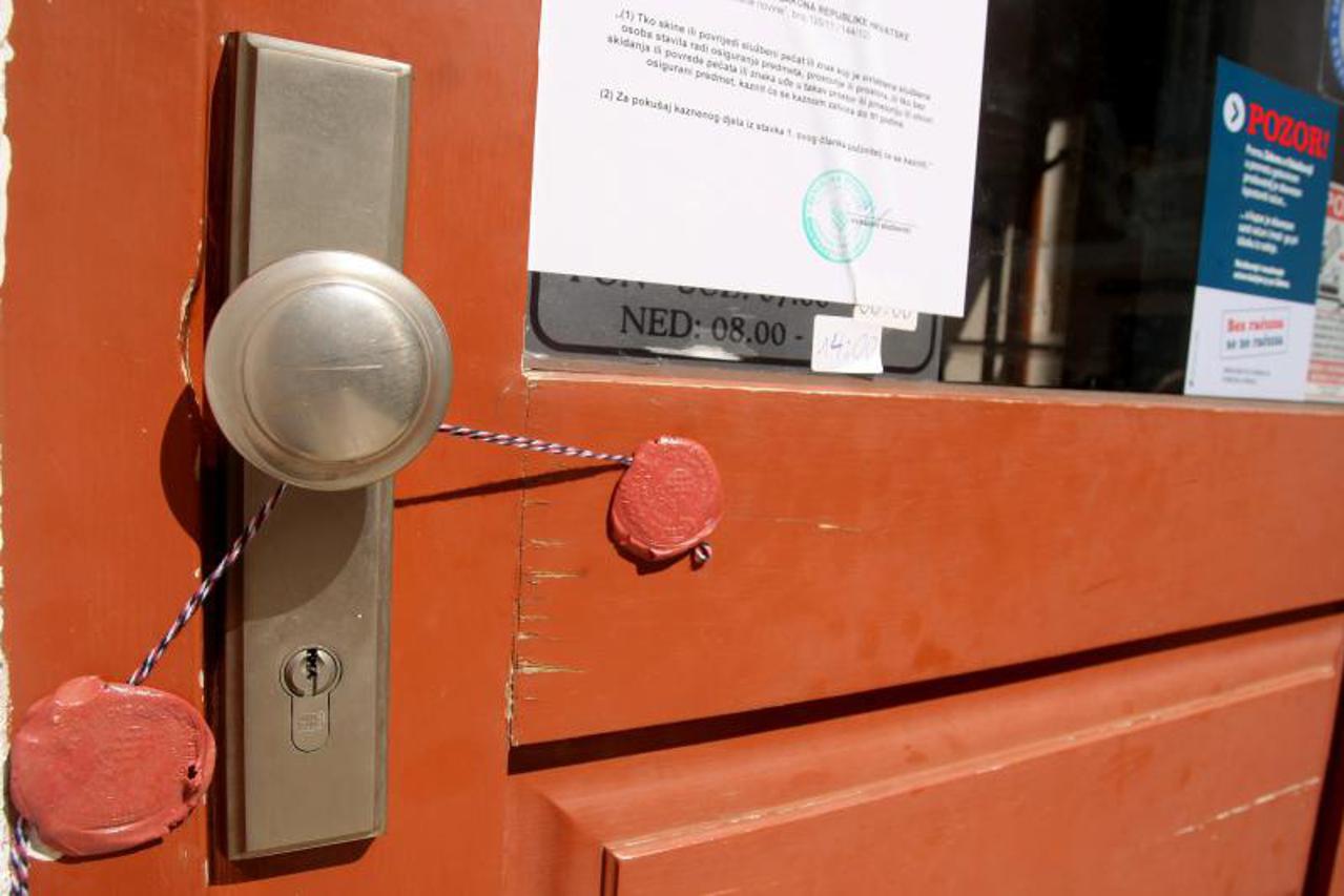 kafić macho pečačenje (1)