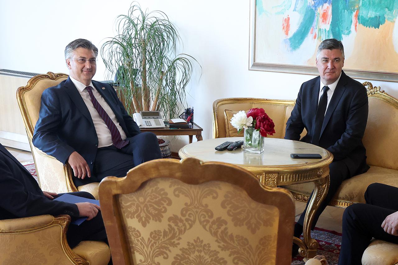 Andrej Plenković stigao na Pantovčak kod Zorana Milanovića po novi mandat