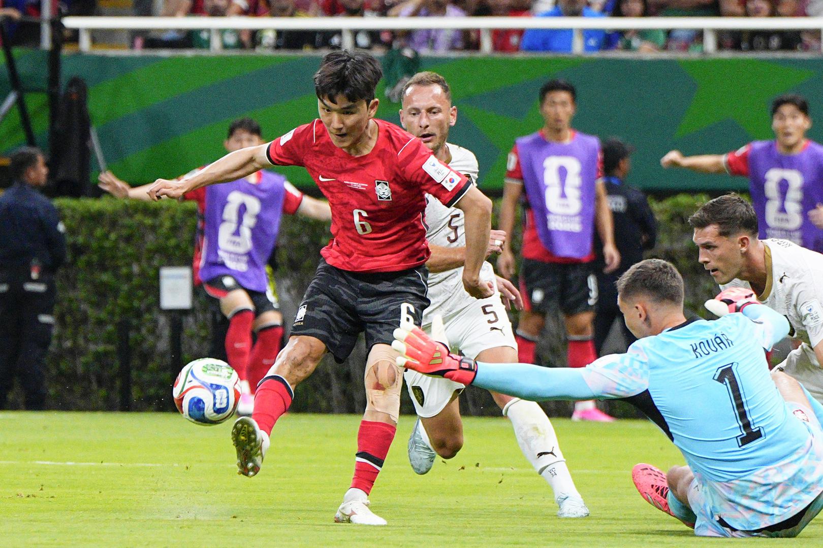 Južna Koreja pobijedila je Češku 2-1 u utakmici skupine A.