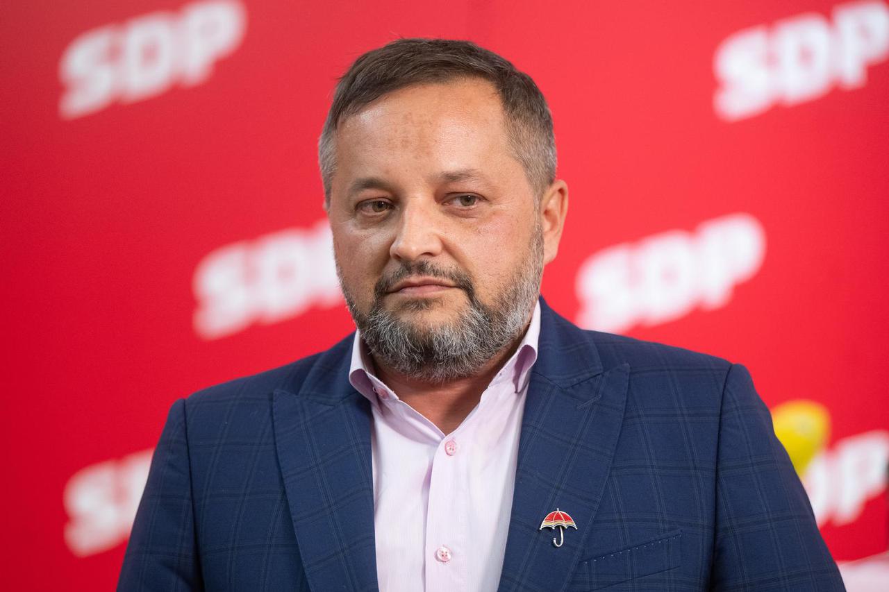 Branko Kolarić: 'Mogu pobijediti Tomislava Tomaševića' - Večernji.hr