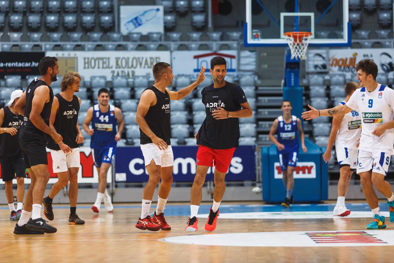 Novak Đoković zaigrao košarku
